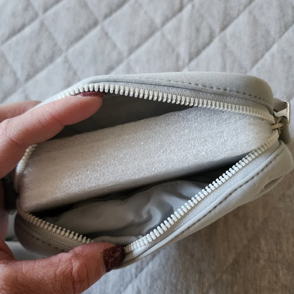Vooray Sidekick Gray Moto Crossbody Bag‎